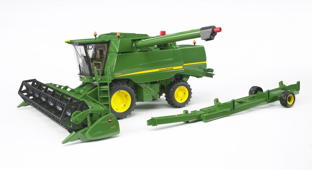 John Deere Combine harvester T670i — Bruder 02132