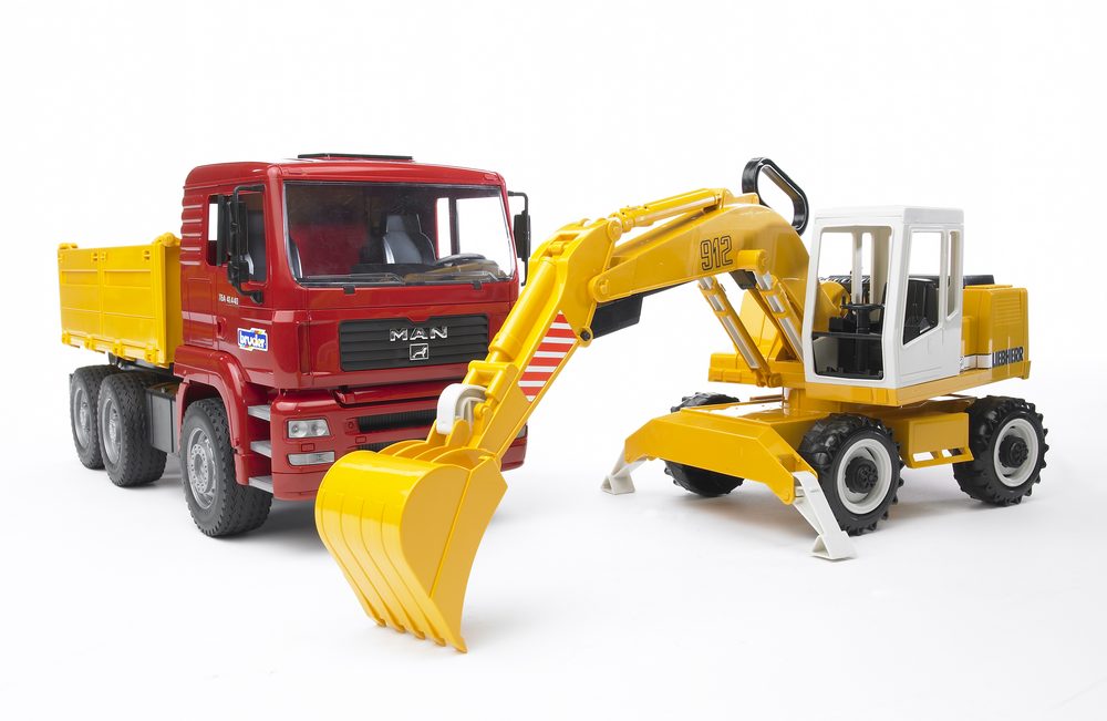 MAN TGA Construction truck with Liebherr Excavator — Bruder 02751